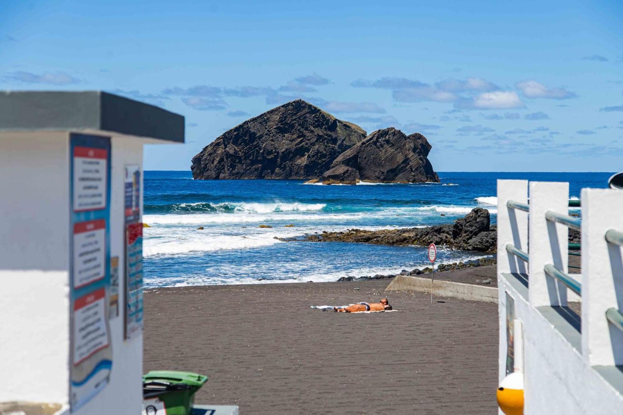 Mosteiros Beach House Екстер'єр фото